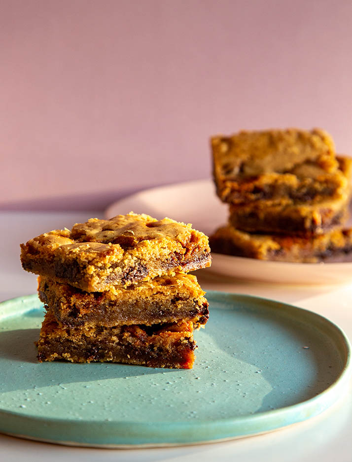 Blondies con caramelo
